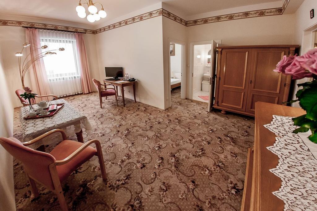 Bed and Breakfast Palazzo Adler Swarzędz Exteriér fotografie